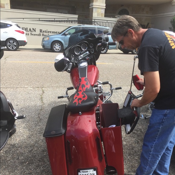 Meet your Posher, Melissa - Picture 3 of 3